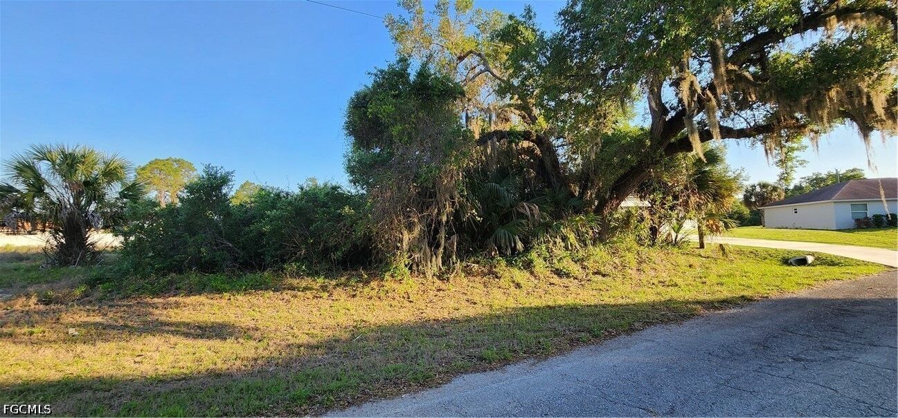 Property Photo:  Jabara Circle  FL 33935 