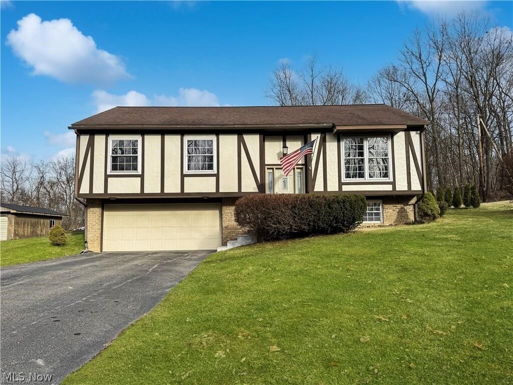 Property Photo:  1392 Homestead Drive  OH 43920 