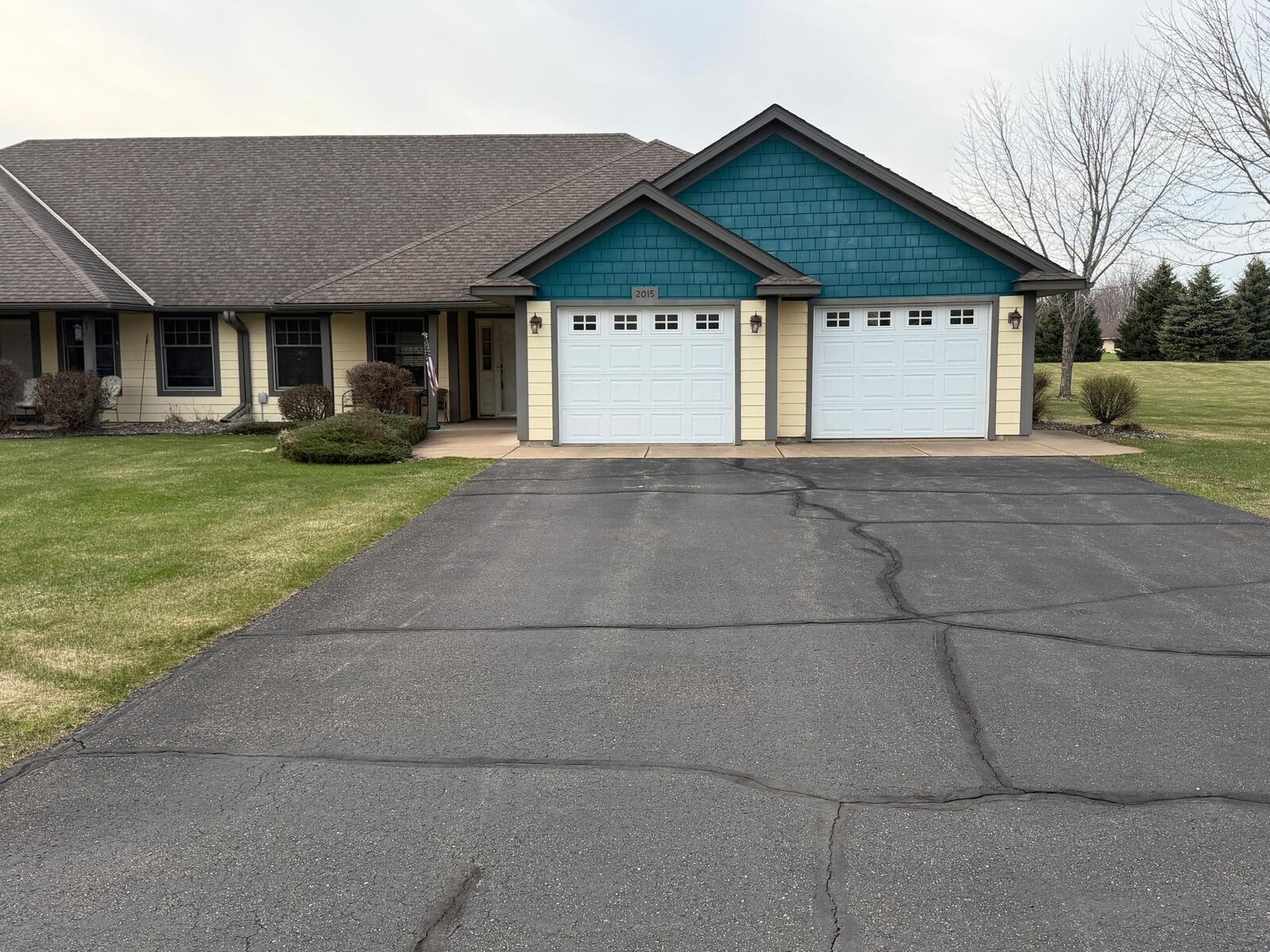 Property Photo:  2015 Highland Circle E  MN 55051 