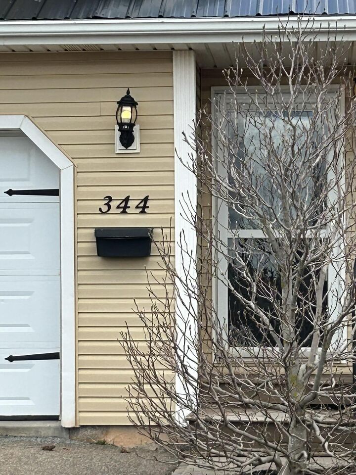 Photo de la propriété:  344 Shakespeare Drive  PE C1B 2W1 