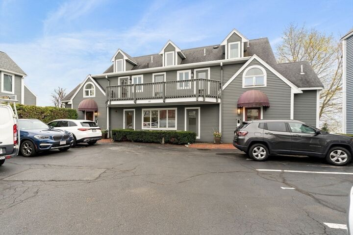 Property Photo:  57 Front Street 2  MA 01915 