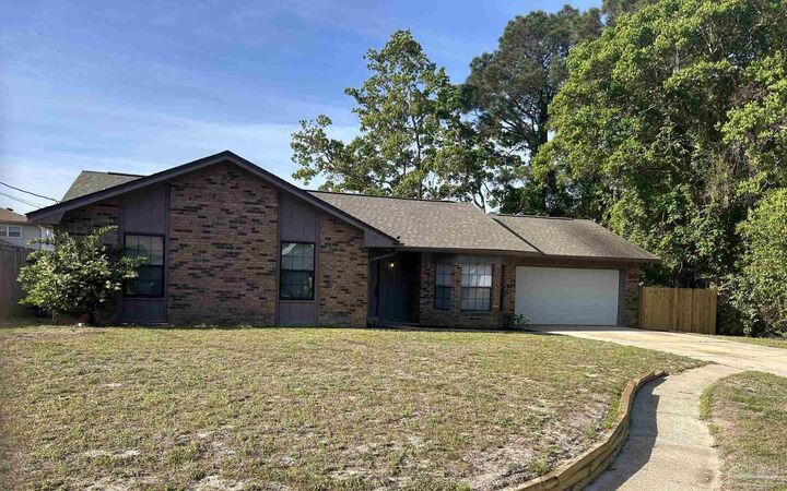 Property Photo:  151 Deville Dr  FL 32569 