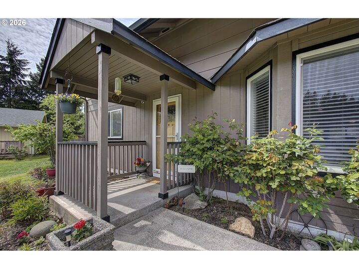 Property Photo:  9114 NE Meadowbrook Cir  WA 98664 