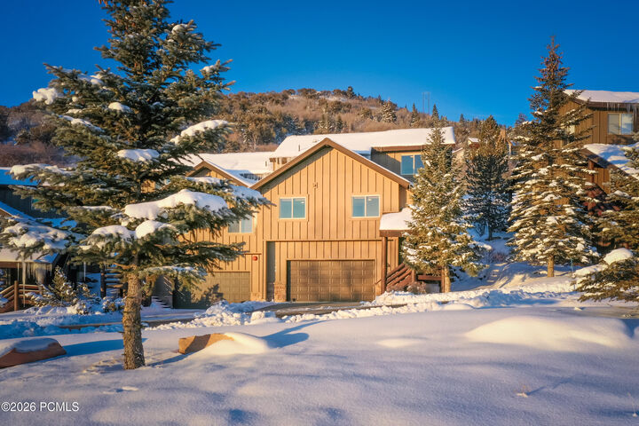 Property Photo:  5100 Cove Canyon Drive B  UT 84098 