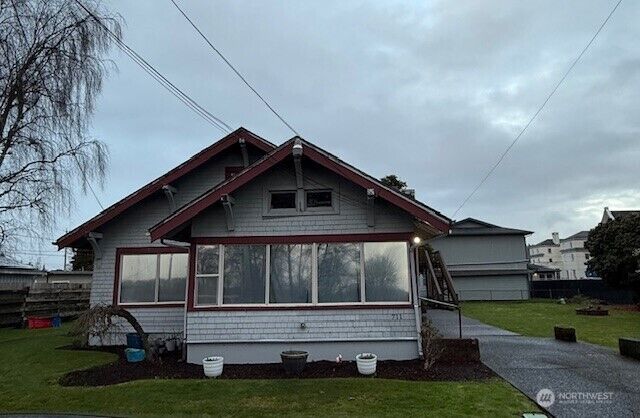 Property Photo: 711 N WA 98550
