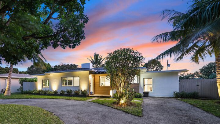 Property Photo:  312 Gulfstream Boulevard  FL 33444 