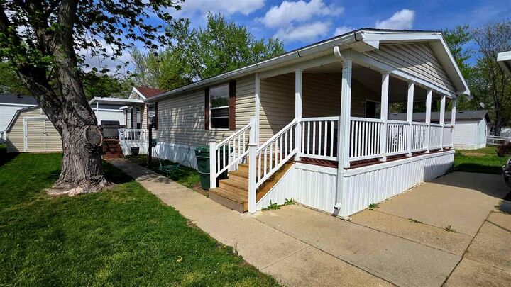 Property Photo:  20 Hickory Drive  IN 47374 