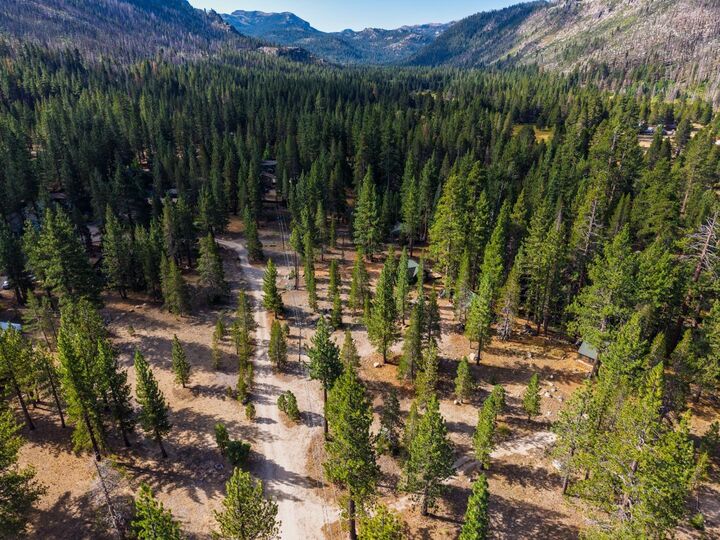 Property Photo:  2510 Blitzen Road  CA 96150 
