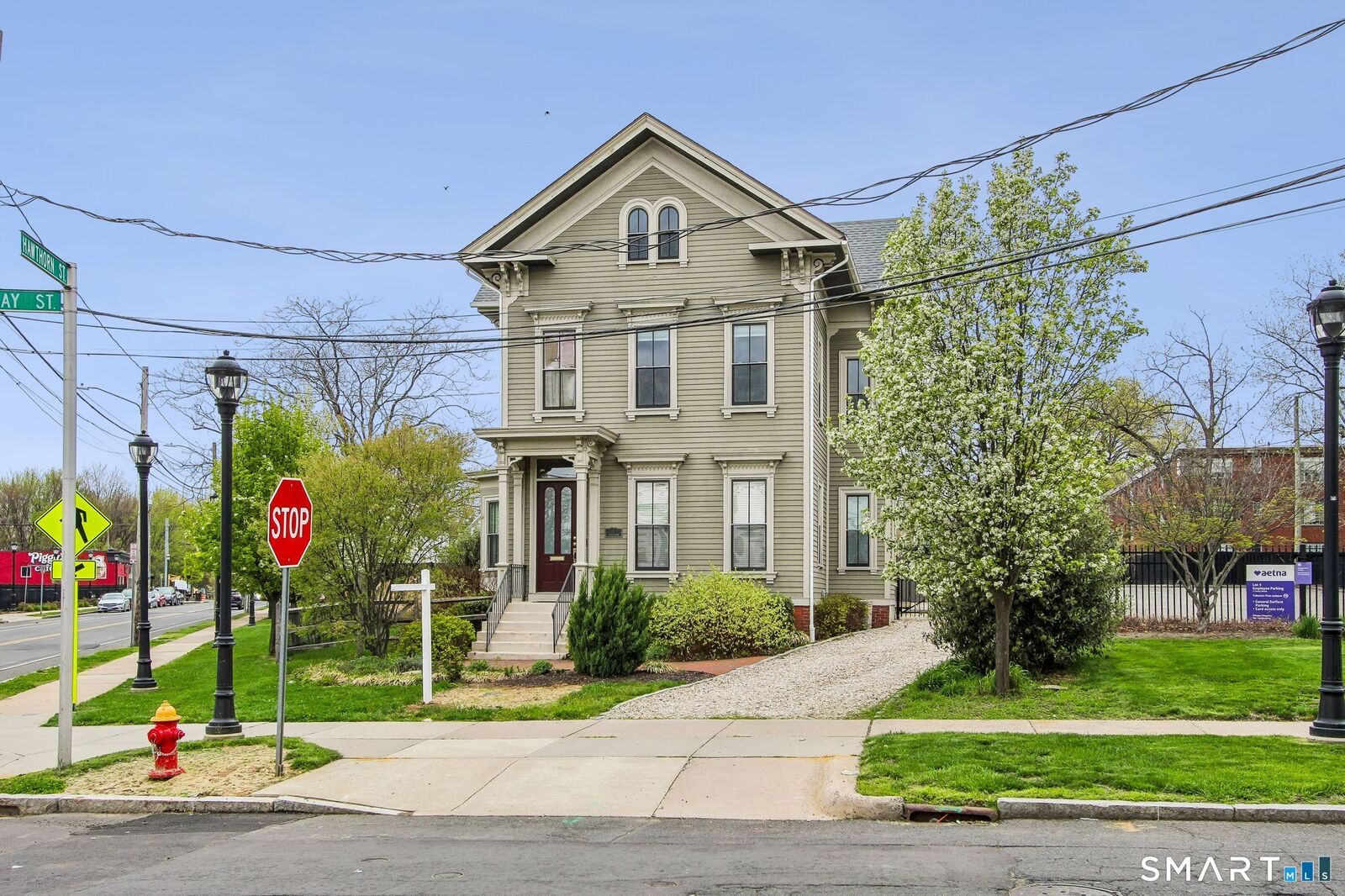 Property Photo:  1 Imlay Street  CT 06105 