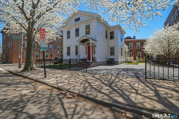 Property Photo:  216 Saint John Street  CT 06511 