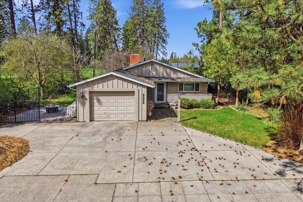 Property Photo: 4328 S Perry St WA 99203