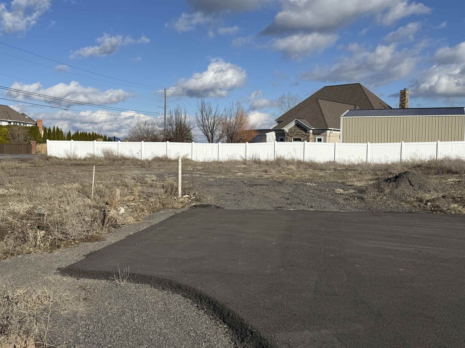 Property Photo: 8612 W Panorama Dr WA 99208