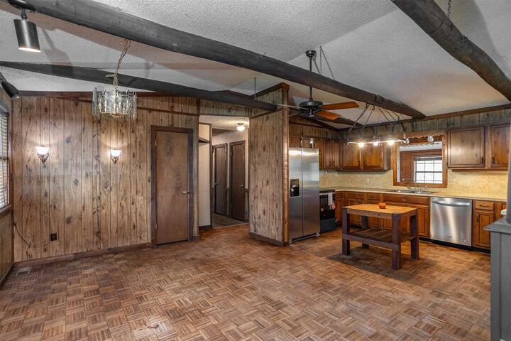 Property Photo:  1 Grant Road  OK 73061 