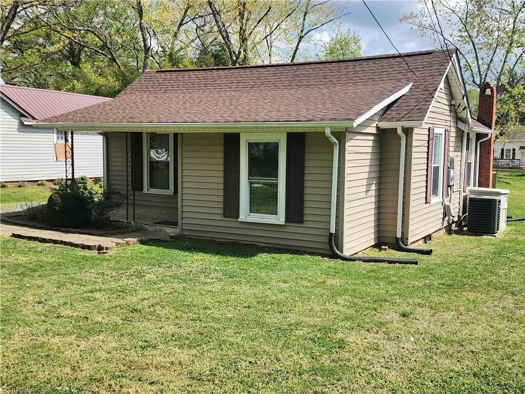 Property Photo:  109 Long Street  NC 27027 