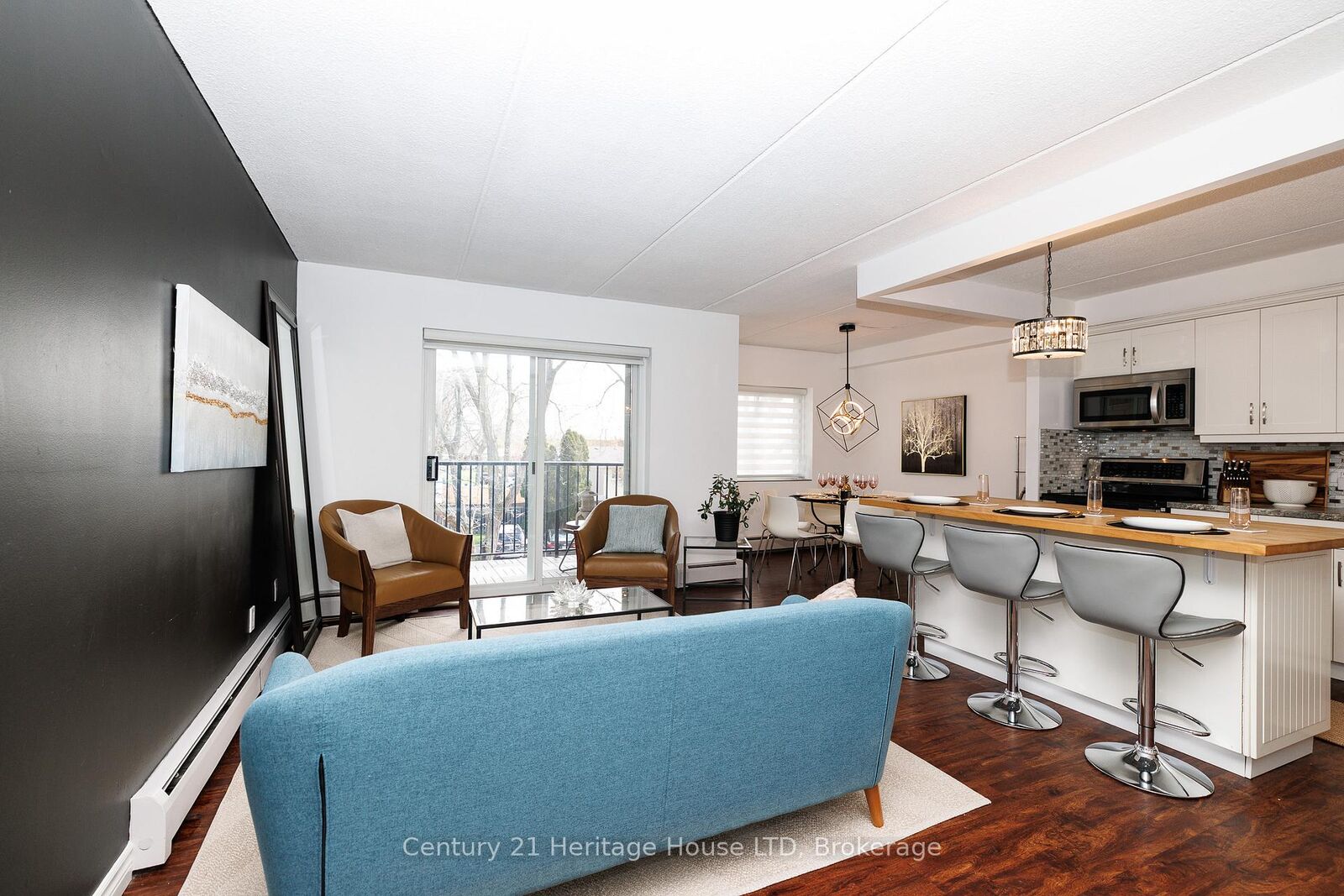 Property Photo: 6 Westlake Lane 307 ON L2N 5S3