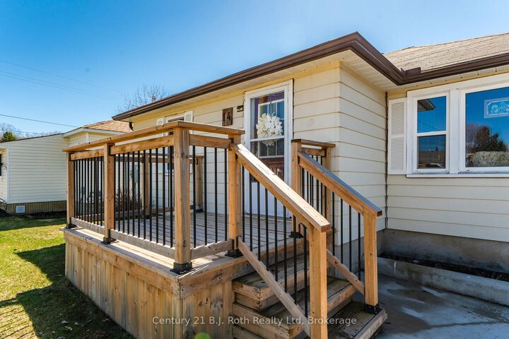 Property Photo: 14 Wolfe Street ON L9M 1B9