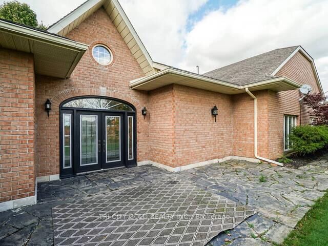 Property Photo:  16 Ochs Drive  ON N0B 2C0 