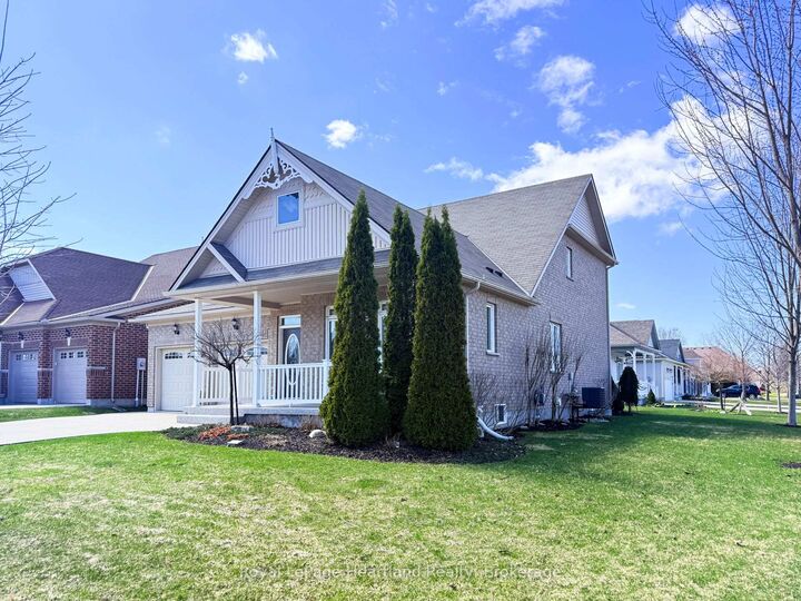 Property Photo: 10 Macpherson Avenue ON N0K 1W0