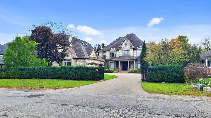 Property Photo: 33 Maple Grove Avenue ON L4E 2V1