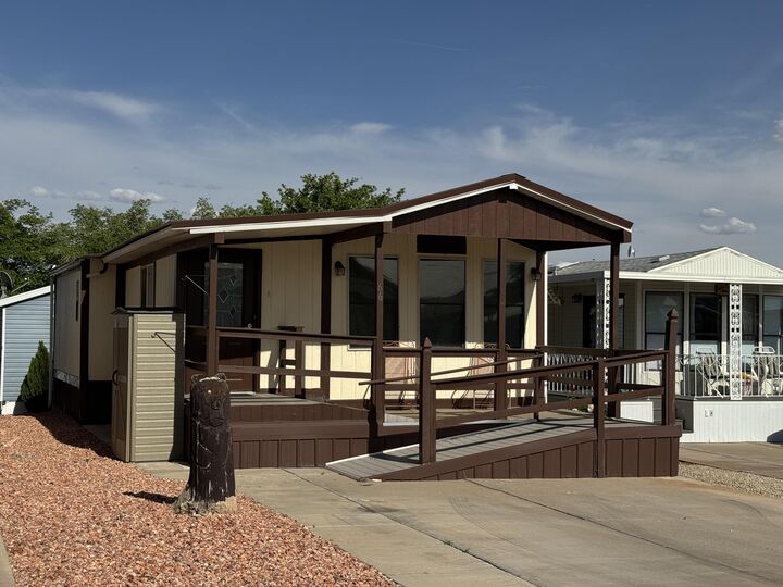 Property Photo: 1150 W Red Hills Parkway 66 UT 84780