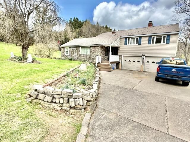 Property Photo:  1660 Follett Run Road  PA 16365 