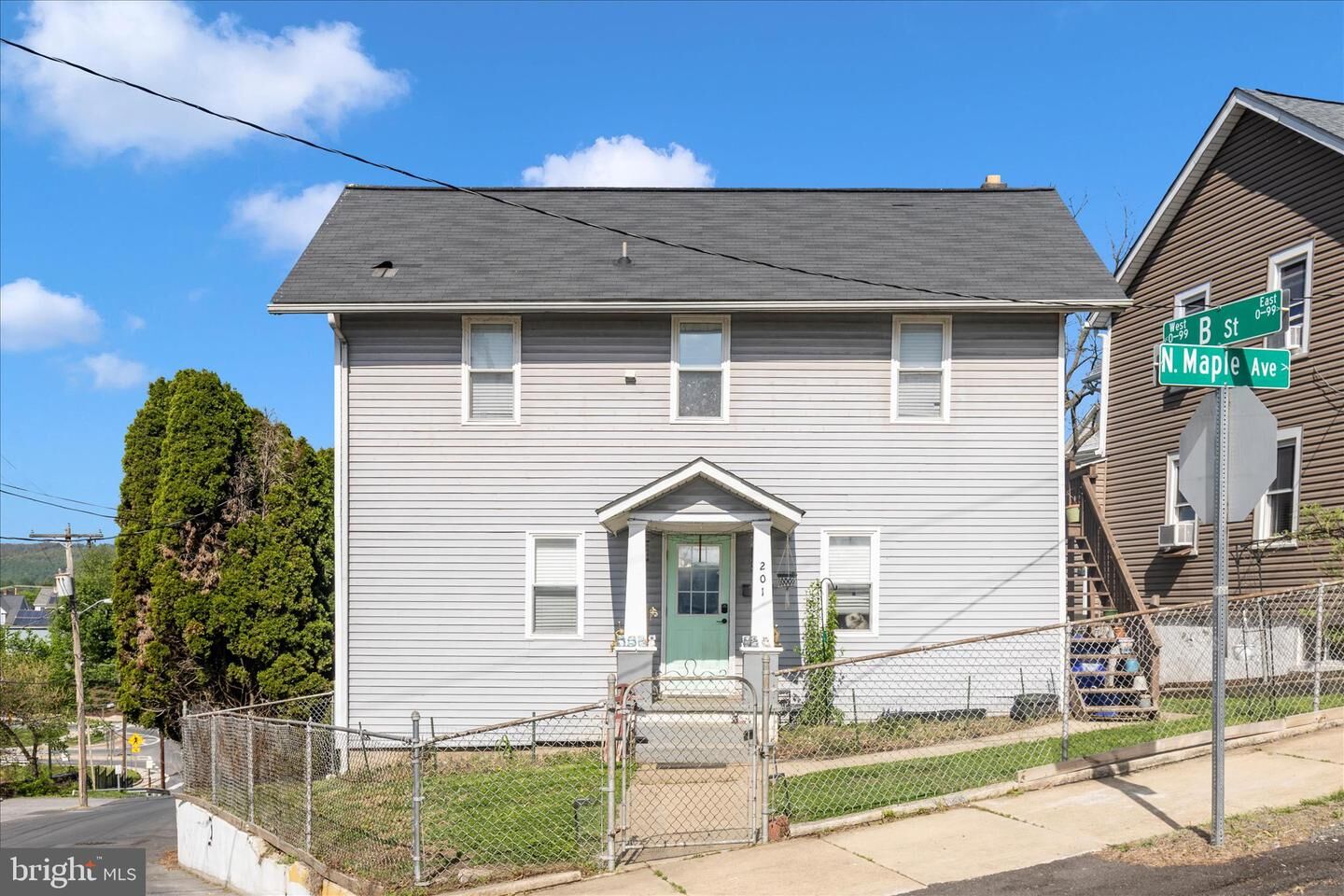 Property Photo:  201 N Maple Avenue  MD 21716 