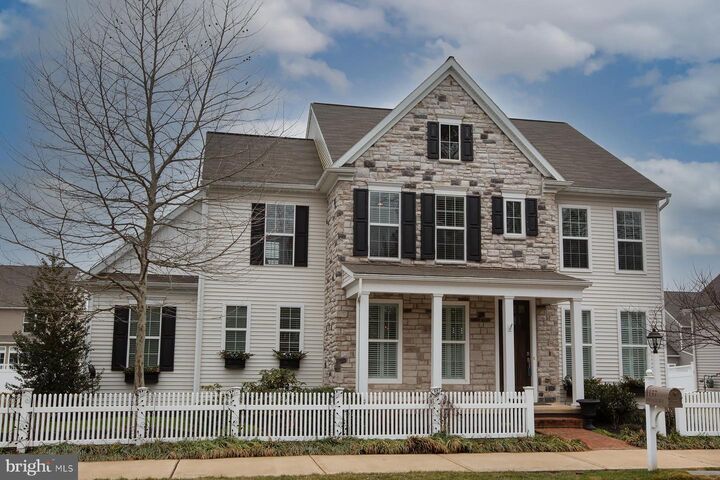 Property Photo:  1137 Esbenshade Drive  PA 17601 