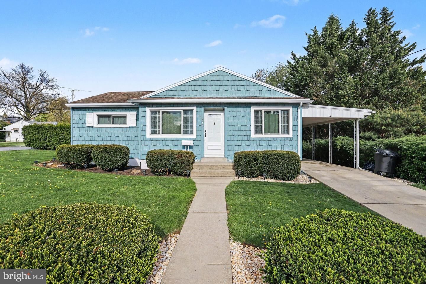 Property Photo:  520 N 8th Avenue  PA 17046 