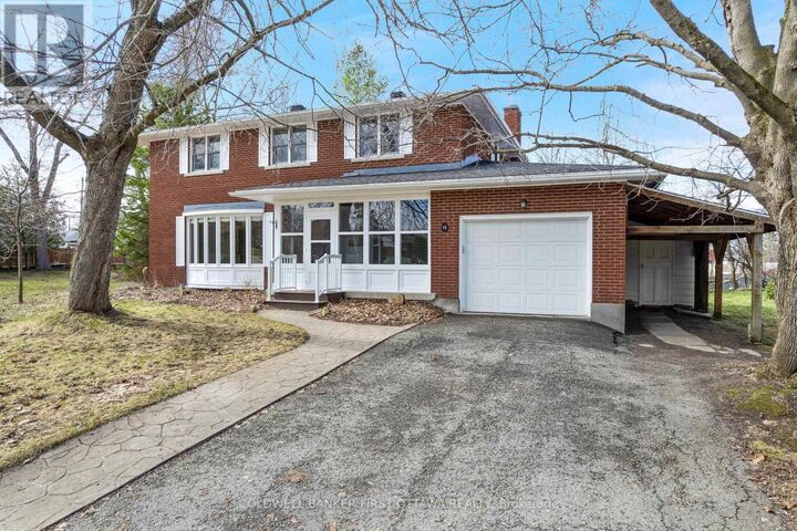 Property Photo: 12 Glenview Crescent ON K7H 2L2