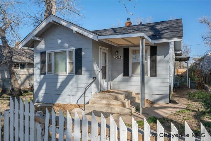 Property Photo:  1012 W 28th St  WY 82001 