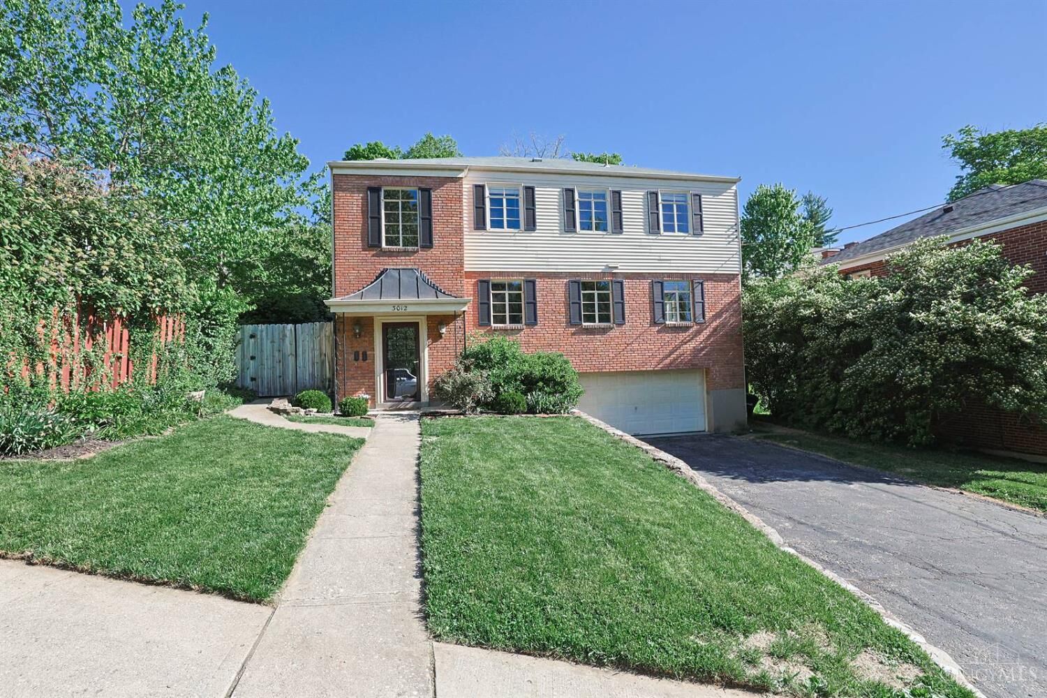 Property Photo:  3012 Kinmont Street  OH 45208 