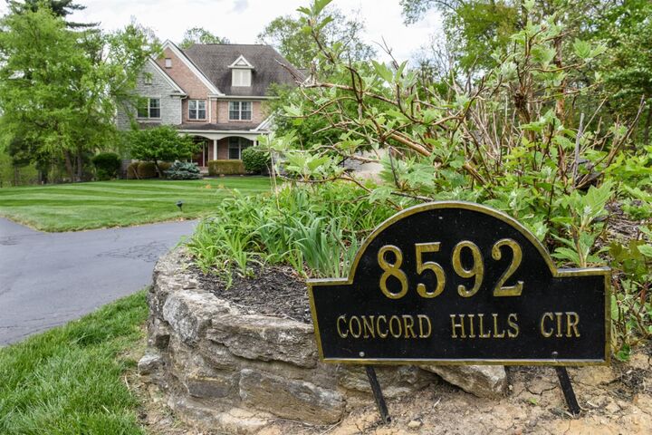 Property Photo:  8592 Concord Hills Circle  OH 45243 