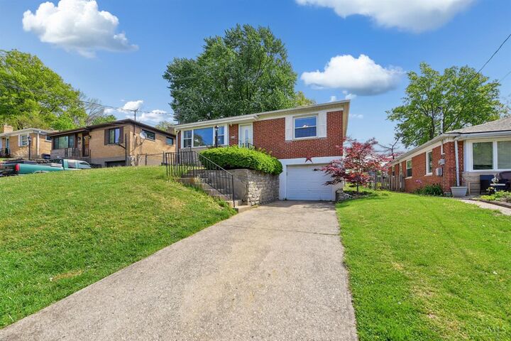 Property Photo:  4778 Shadylawn Terrace  OH 45238 