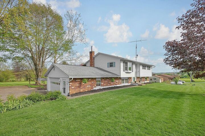 Property Photo:  12778 Claylick SE Road  OH 43056 