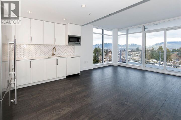 Property Photo: 2435 Kingsway Street 808 BC V5R 5G8