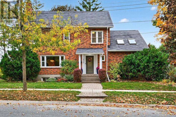 Property Photo:  230 Geraldine Avenue  ON K9H 4T9 