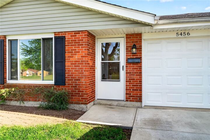 Property Photo:  5454 Bromwick Drive  OH 45426 