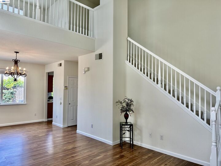 Property Photo:  1555 Lankershire Dr  CA 95377 