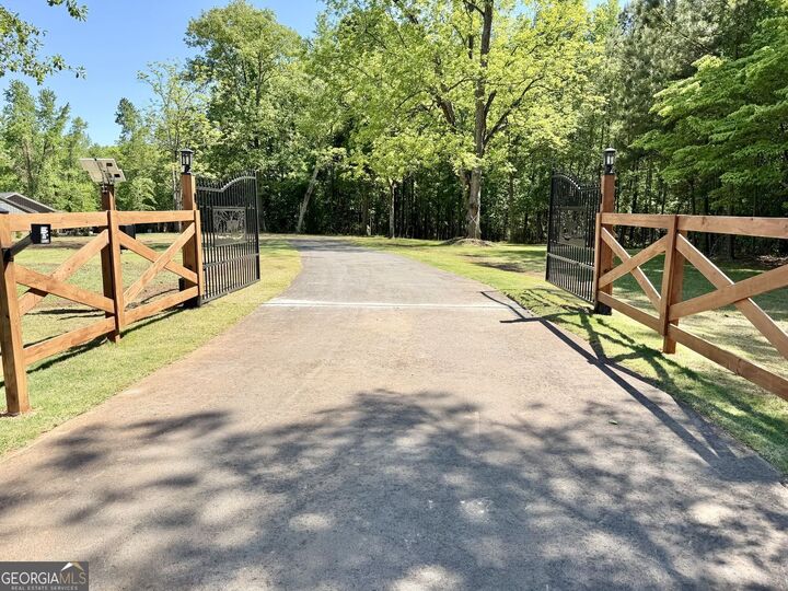 Property Photo:  7300 Rivertown Road  GA 30213 