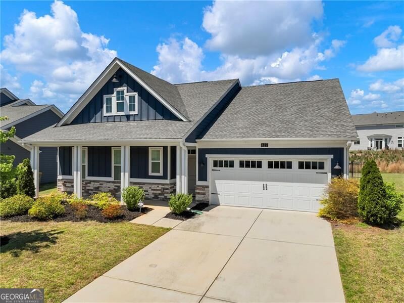 Property Photo:  627 Michigan Circle  GA 30548 