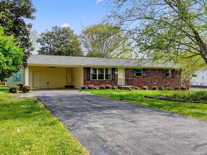 Property Photo:  307 SE Dockery Lane  TN 37323 