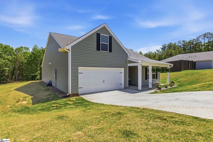 Property Photo:  104 Alpine Heights Court  SC 29625 