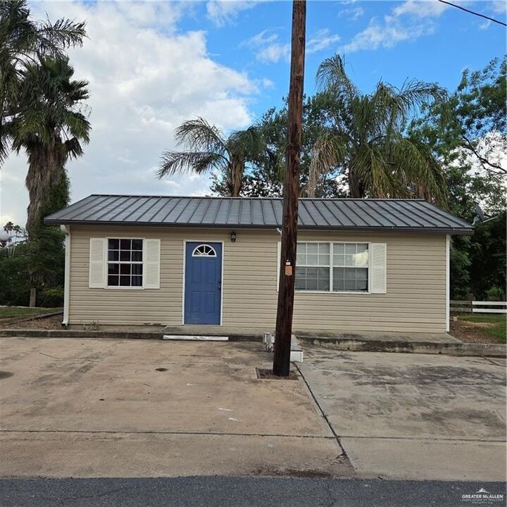 Property Photo:  8442 Lago Vista Drive  TX 78538 