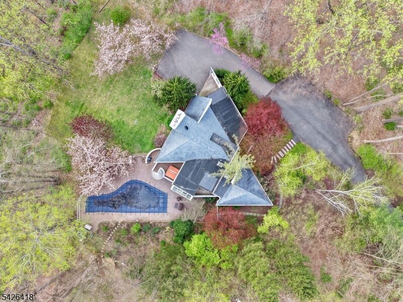 Property Photo:  72 Washington Valley Rd  NJ 07960 