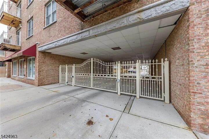 Property Photo:  411 Chestnut St  NJ 07105 