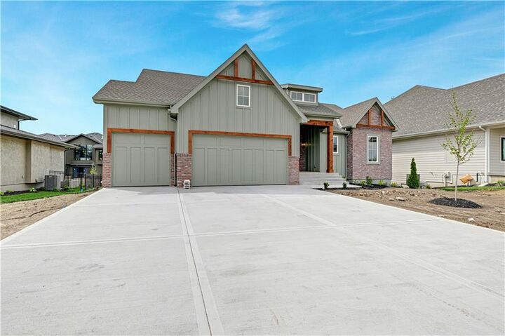 Property Photo:  17312 Earnshaw Street  KS 66221 