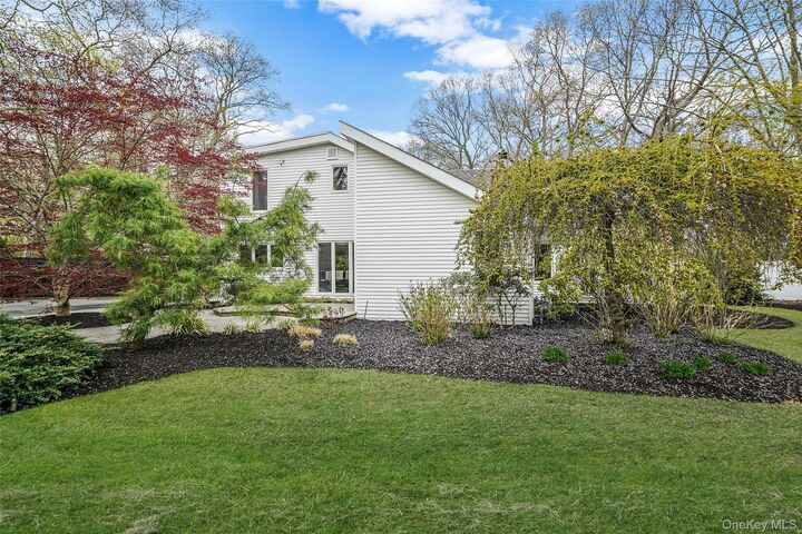 Property Photo:  61 Park Avenue  NY 11715 