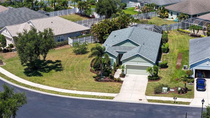 Property Photo:  5303 Tide Point Way  FL 34208 