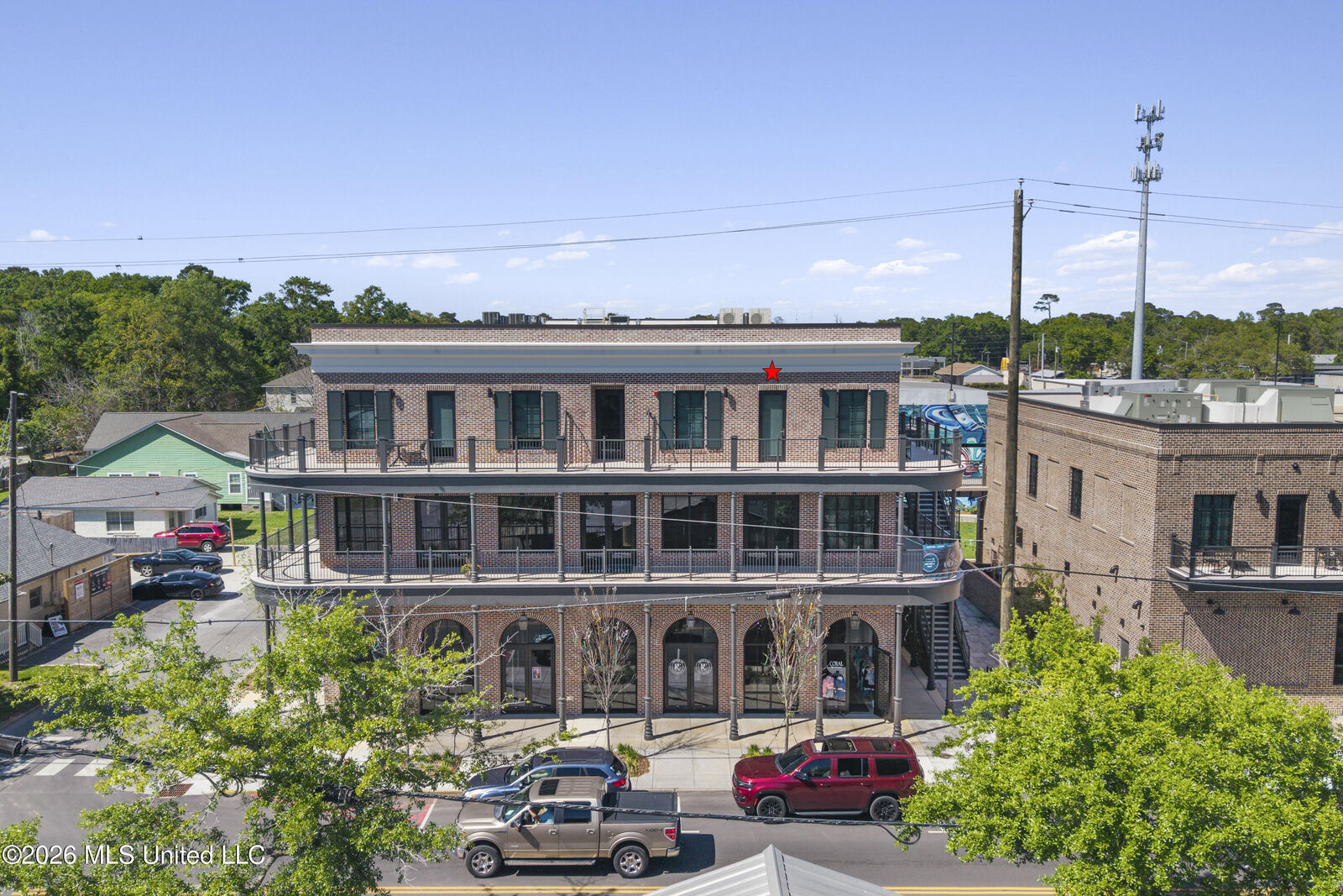 Property Photo:  1515 Government Street  MS 39564 