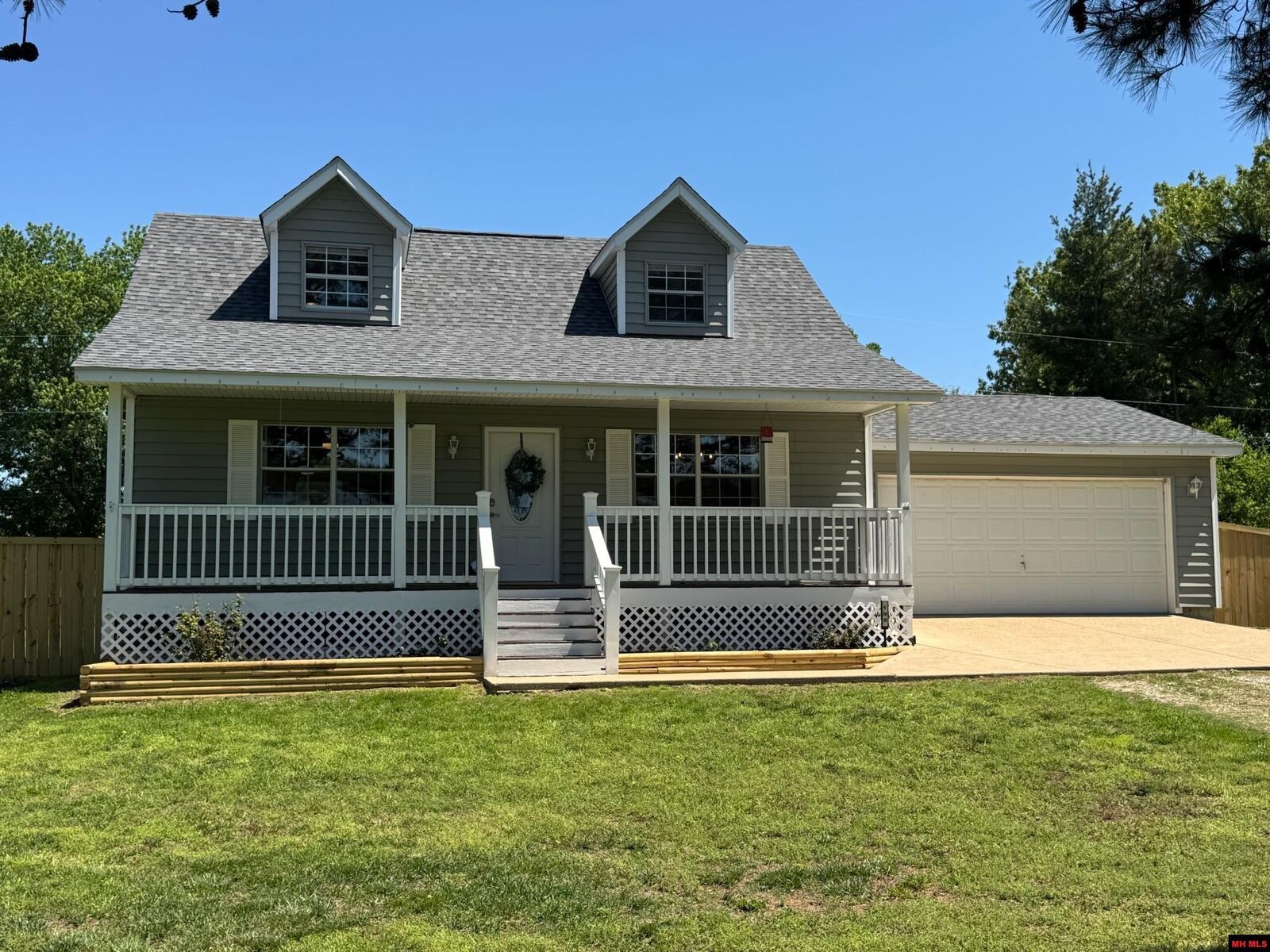 Property Photo:  195 Cr 710  AR 72635 